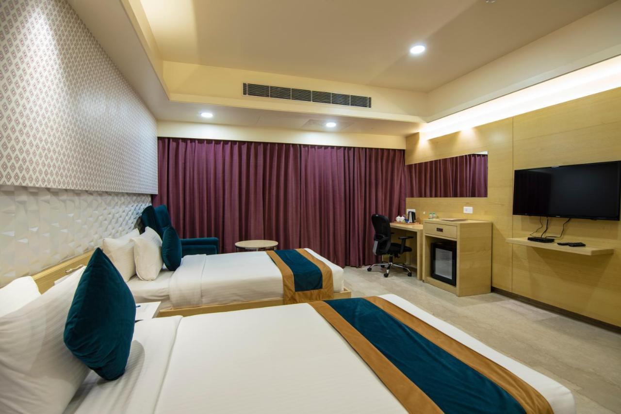 Zion - A Luxurious Hotel Bangalore Esterno foto